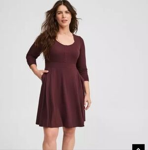 NWOT TORRID 2X BURGUNDY Waffle Skater Mini Dress